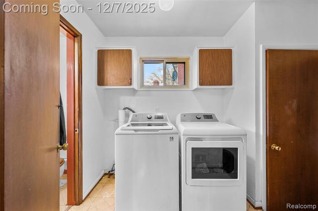 8718 Binney Drive, Warren, MI 48093