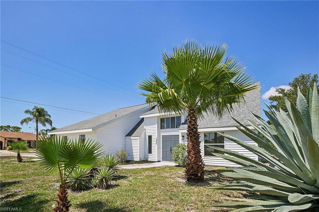 1928 8th CT, CAPE CORAL, FL 33991 — photo 2