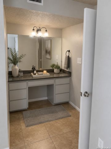 1016 Mission Dr, Unit A, New Braunfels, TX 78130