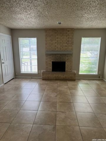 1016 Mission Dr, Unit A, New Braunfels, TX 78130