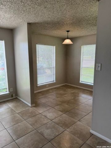 1016 Mission Dr, Unit A, New Braunfels, TX 78130