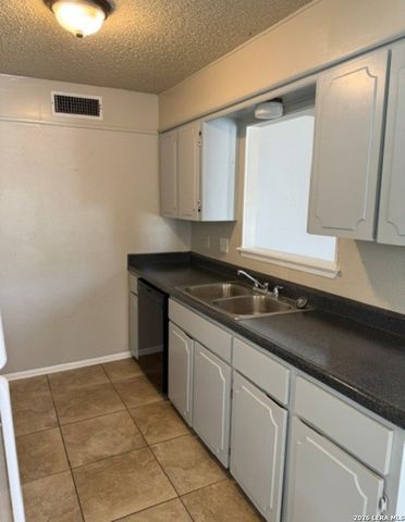 1016 Mission Dr, Unit A, New Braunfels, TX 78130