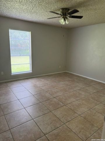 1016 Mission Dr, Unit A, New Braunfels, TX 78130