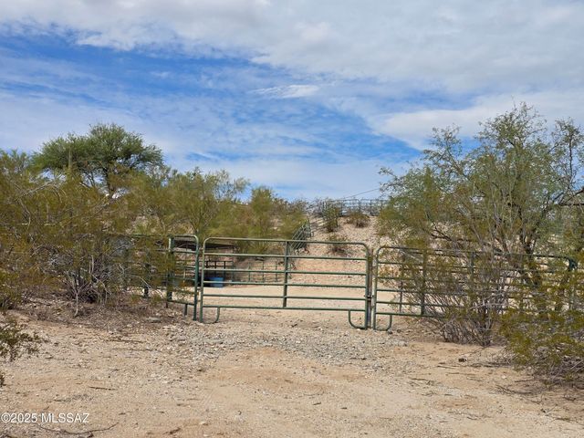 1601 W Sunset Road, Tucson, AZ 85704