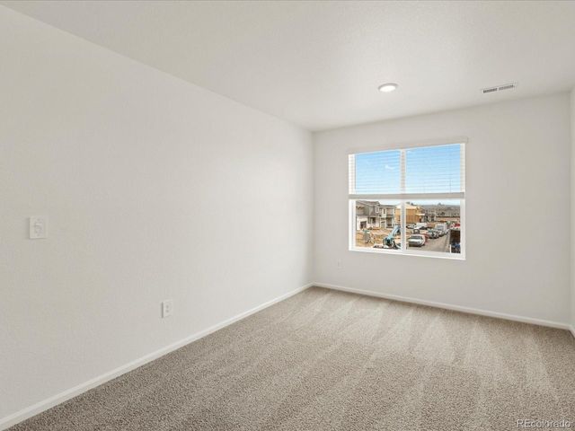7320 27TH St, Greeley, CO 80634