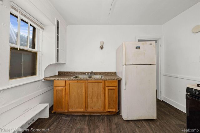 9225 Birwood Street, Detroit, MI 48204