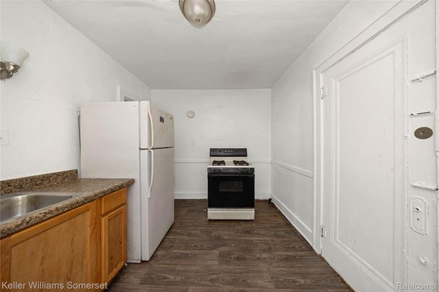 9225 Birwood Street, Detroit, MI 48204