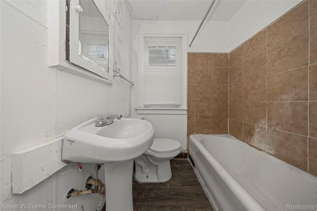 9225 Birwood Street, Detroit, MI 48204