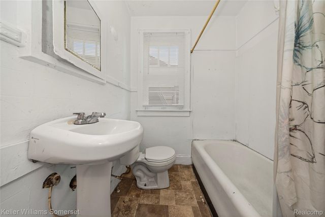 9225 Birwood Street, Detroit, MI 48204