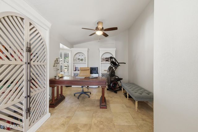 652 W NIDO Avenue, Mesa, AZ 85210