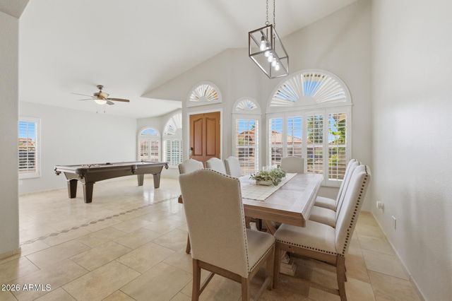 652 W NIDO Avenue, Mesa, AZ 85210