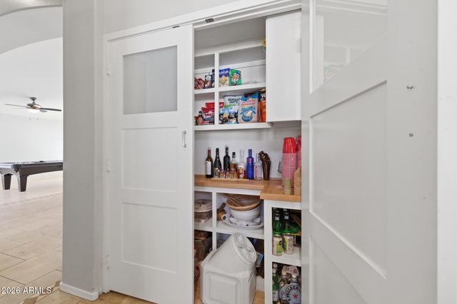 652 W NIDO Avenue, Mesa, AZ 85210