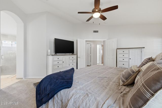 652 W NIDO Avenue, Mesa, AZ 85210