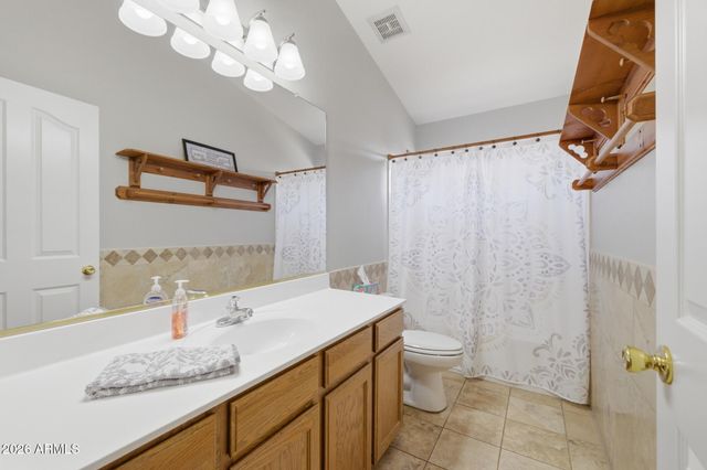 652 W NIDO Avenue, Mesa, AZ 85210