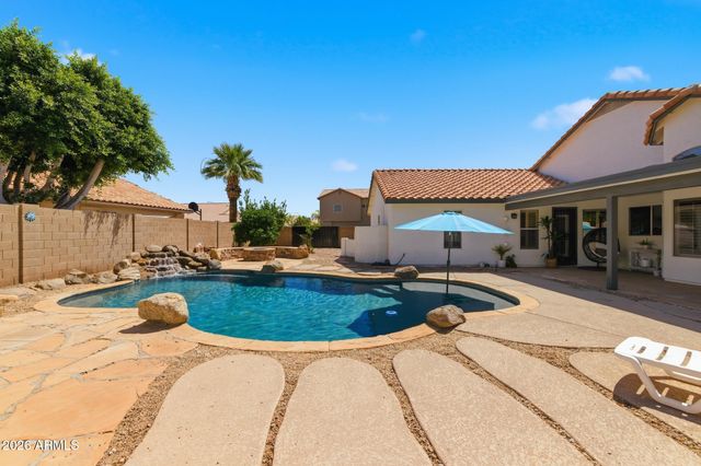 652 W NIDO Avenue, Mesa, AZ 85210