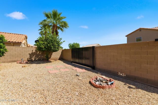 652 W NIDO Avenue, Mesa, AZ 85210
