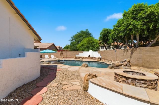 652 W NIDO Avenue, Mesa, AZ 85210