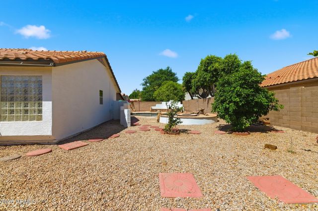 652 W NIDO Avenue, Mesa, AZ 85210