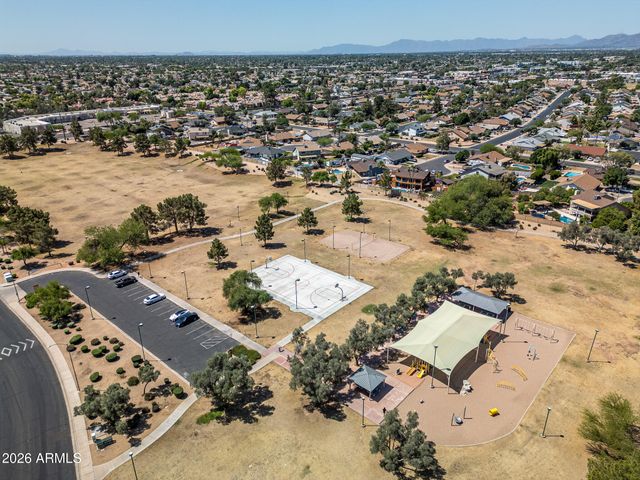 652 W NIDO Avenue, Mesa, AZ 85210