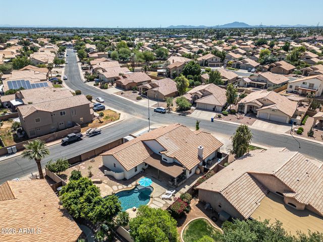652 W NIDO Avenue, Mesa, AZ 85210