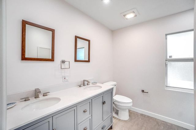 5550 NE 26th Avenue, Fort Lauderdale, FL 33308