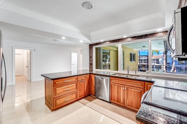 5550 NE 26th Avenue, Fort Lauderdale, FL 33308