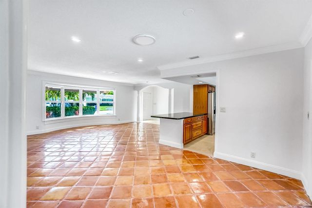 5550 NE 26th Avenue, Fort Lauderdale, FL 33308