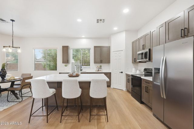 26237 N 74TH Lane, Peoria, AZ 85383
