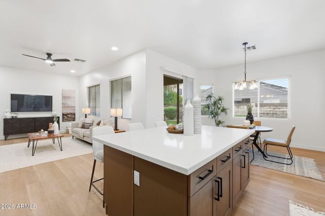 26237 N 74TH Lane, Peoria, AZ 85383