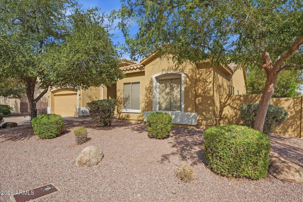 26237 N 74TH Lane, Peoria, AZ 85383 — photo 2