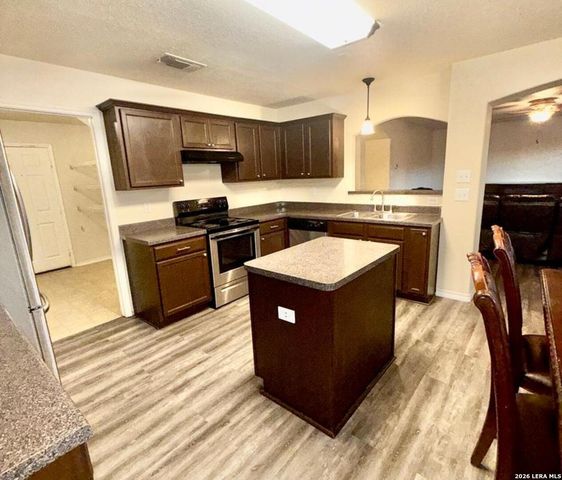 8810 Canvas Back, San Antonio, TX 78245