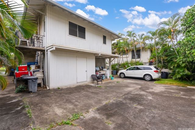 1544 Keeaumoku Street, Honolulu, HI 96822