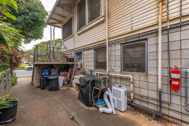 1544 Keeaumoku Street, Honolulu, HI 96822