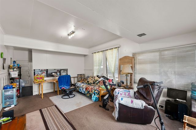 1544 Keeaumoku Street, Honolulu, HI 96822
