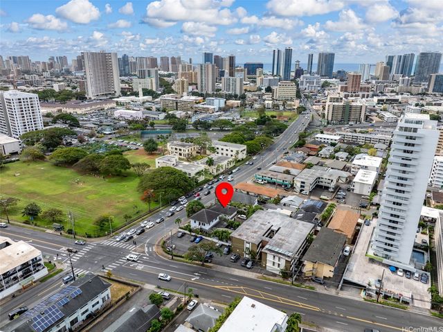 1544 Keeaumoku Street, Honolulu, HI 96822