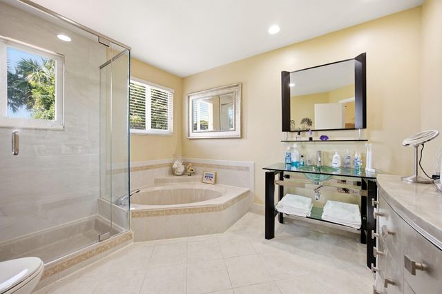 6738 Via Regina, Boca Raton, FL 33433