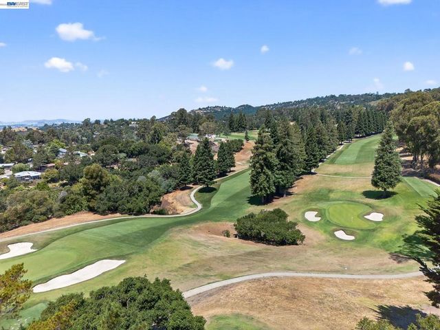 350 Elysian Fields Dr, Oakland, CA 94605