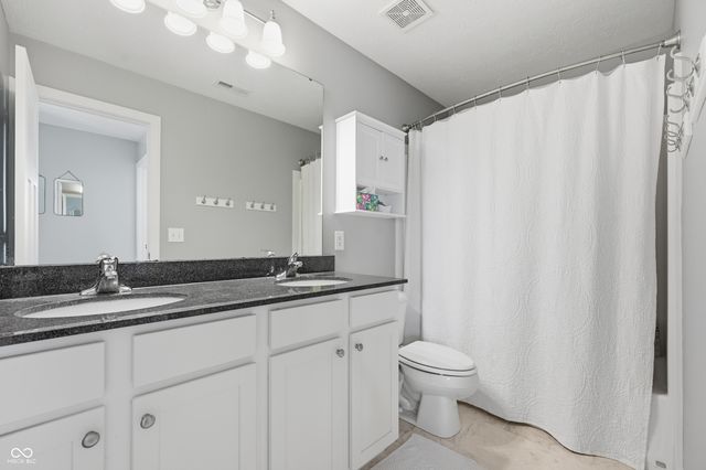 10214 Wicklow Court, Fishers, IN 46040