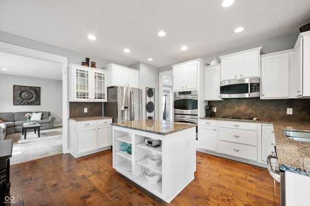 10214 Wicklow Court, Fishers, IN 46040