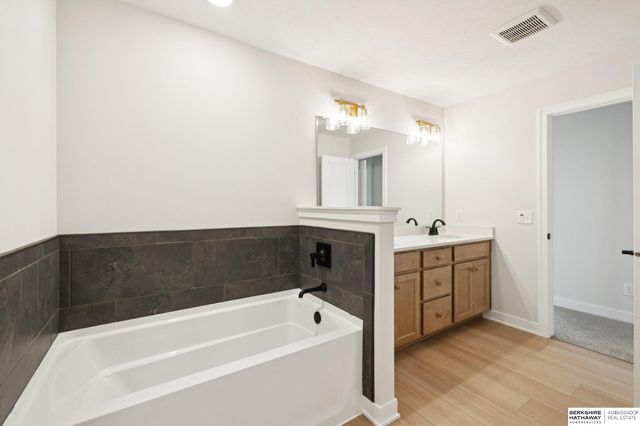 6013 S 214th Street, Elkhorn, NE 68022