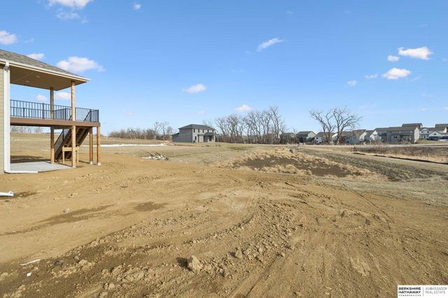 6013 S 214th Street, Elkhorn, NE 68022