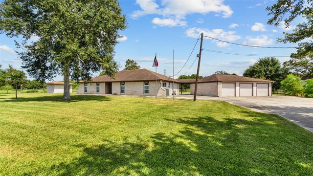 2915 Cemetery Road, Santa Fe, TX 77517