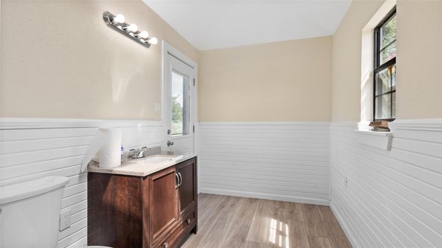 2915 Cemetery Road, Santa Fe, TX 77517