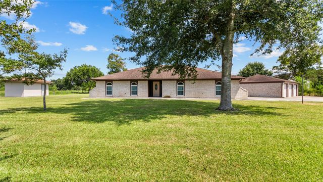 2915 Cemetery Road, Santa Fe, TX 77517