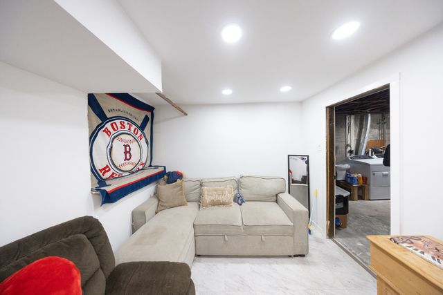 174 Ashburnham Hill Road, Fitchburg, MA 01420