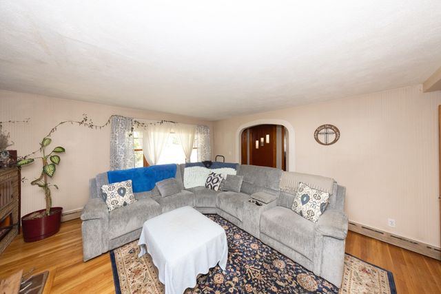 174 Ashburnham Hill Road, Fitchburg, MA 01420