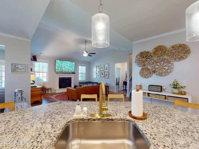 604 Muscadine Lane, Aberdeen, NC 28315
