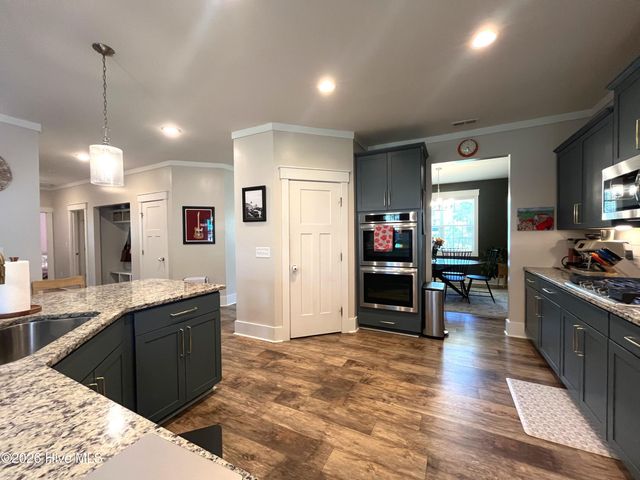 604 Muscadine Lane, Aberdeen, NC 28315