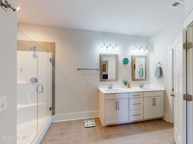 604 Muscadine Lane, Aberdeen, NC 28315