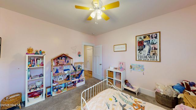 604 Muscadine Lane, Aberdeen, NC 28315